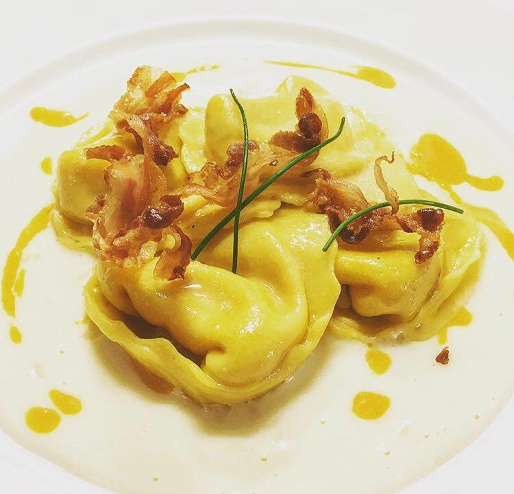Tortelli-con-caprino-e-guanciale